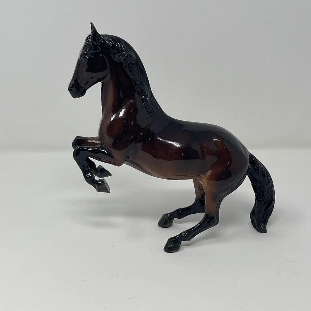 Breyer Classic Horse SR #712449 Johann Glossy Solid Bay Lipizzan Special Run